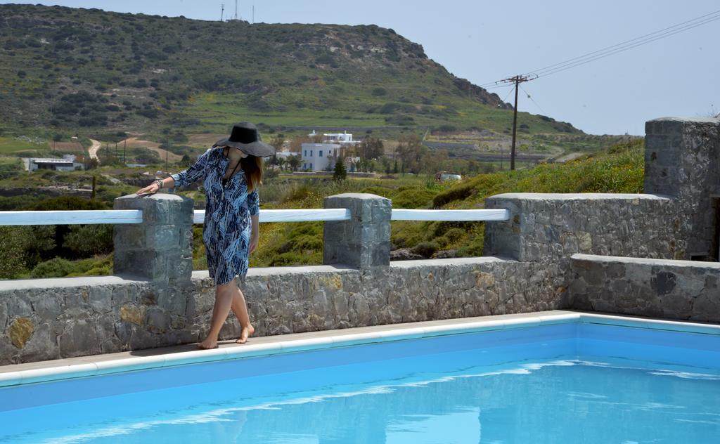 Glaronisia Hotel Pollonia